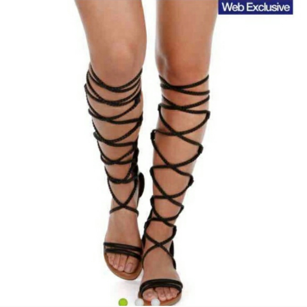 Windsor Black Gladiator Sandals Size 8.5 Fits a 9